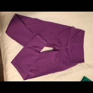 Womens athletic leggings